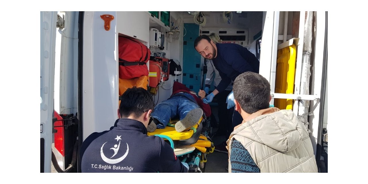 Bursa’da motosiklete çarpan araç sürücüsü kayıplara karıştı