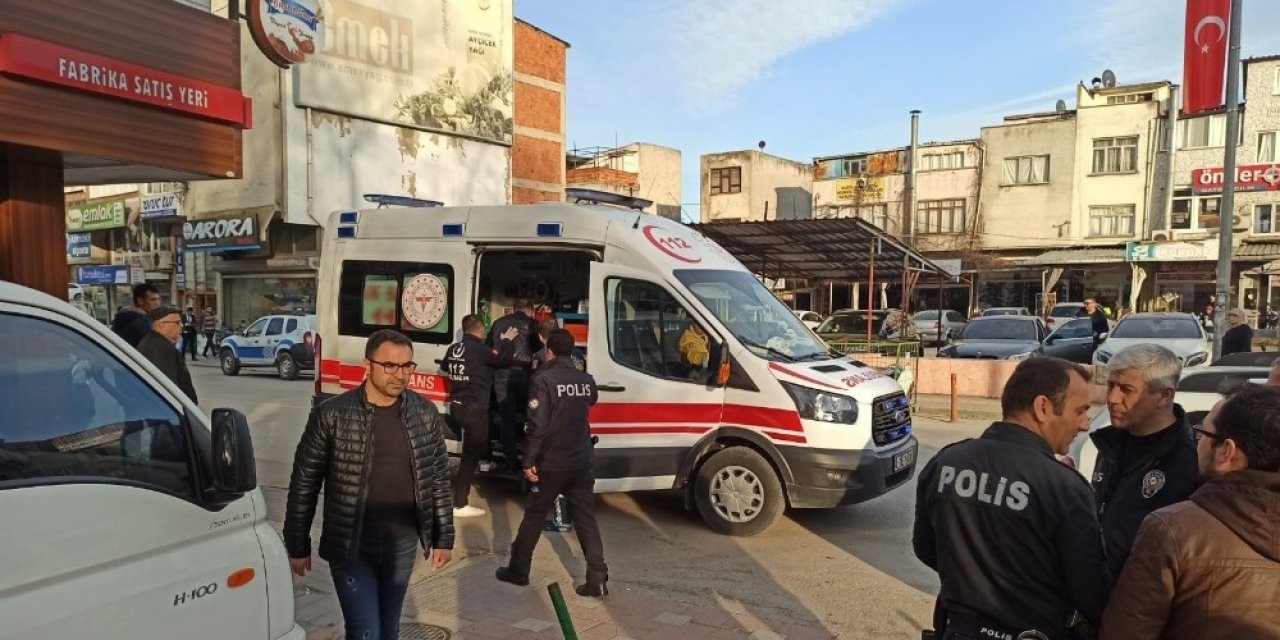 Bursa’da kuyumcuyu darp ederek kaçtılar