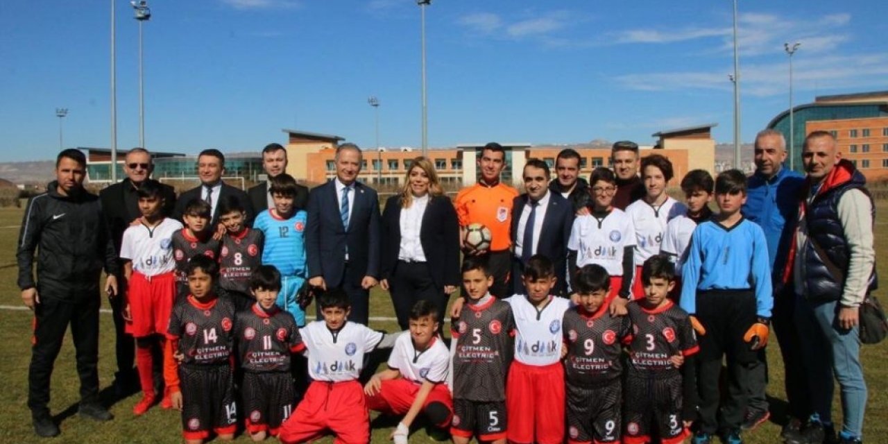 Berna Gözbaşı: “Kendi oyuncularımızı yetiştirmek için, bütünleşmemiz gerek”