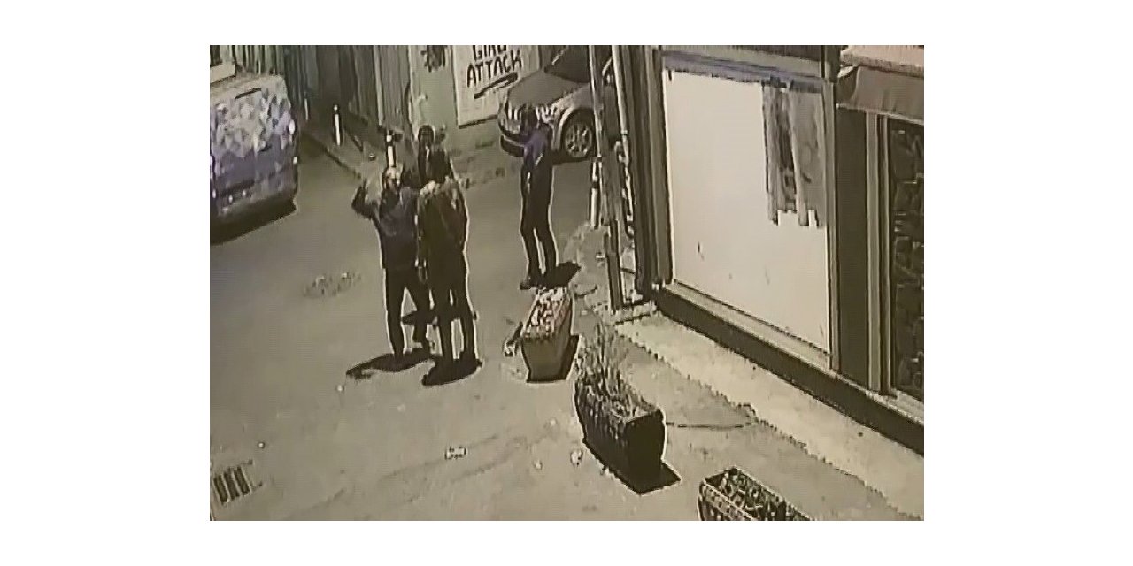 (TEKRAR) Patronunun işçisini döverek öldürdüğü anlar kamerada