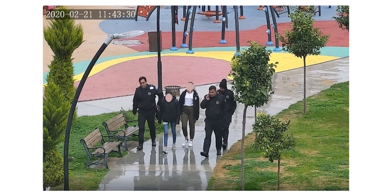 Kayıp kızlar güvenlikçilerin dikkati sayesinde bulundu