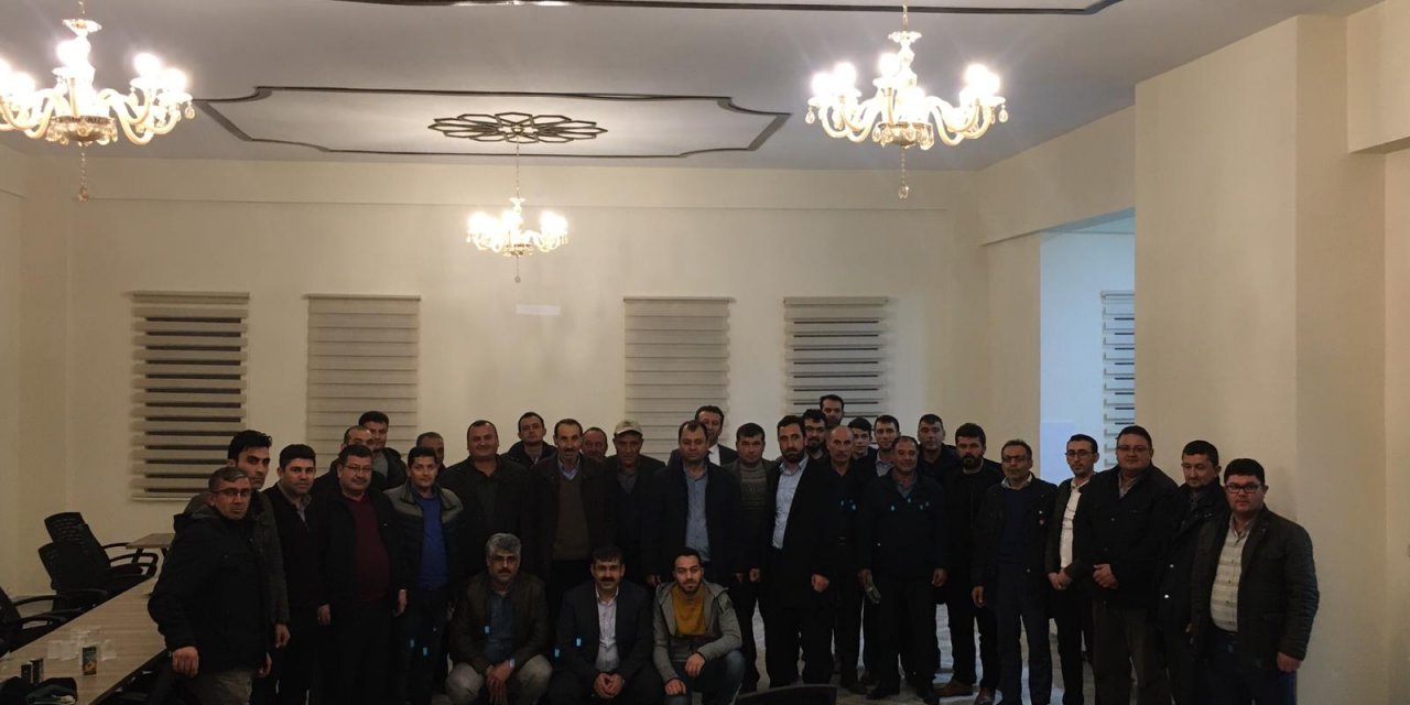 Karapınarlı çiftçilere bilgilendirme toplantısı yapıldı