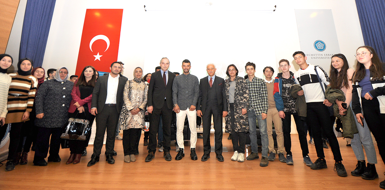 Kenan Sofuoğlu, NEÜ’lü öğrencilerle buluştu