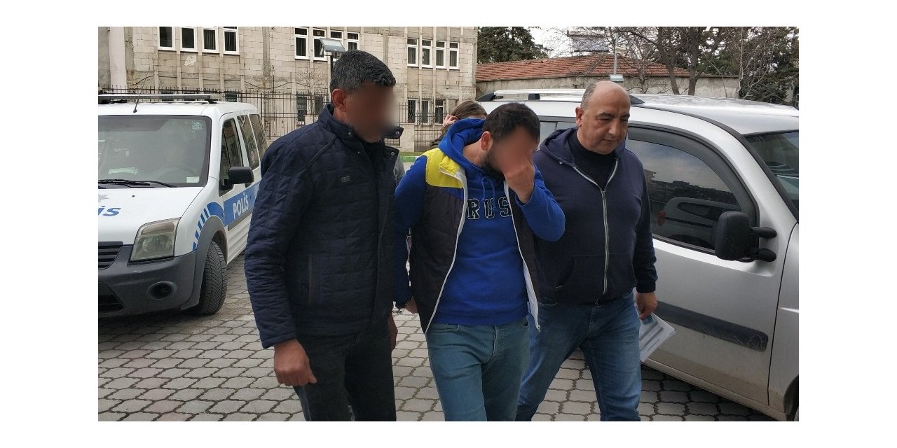 Prefabrik binanın kapılarını çalan 2 kişi tutuklandı
