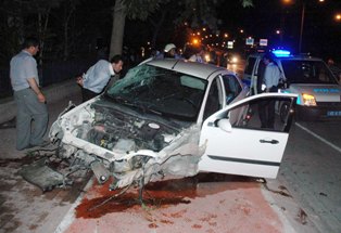 Kaza yaptı evine gitti!