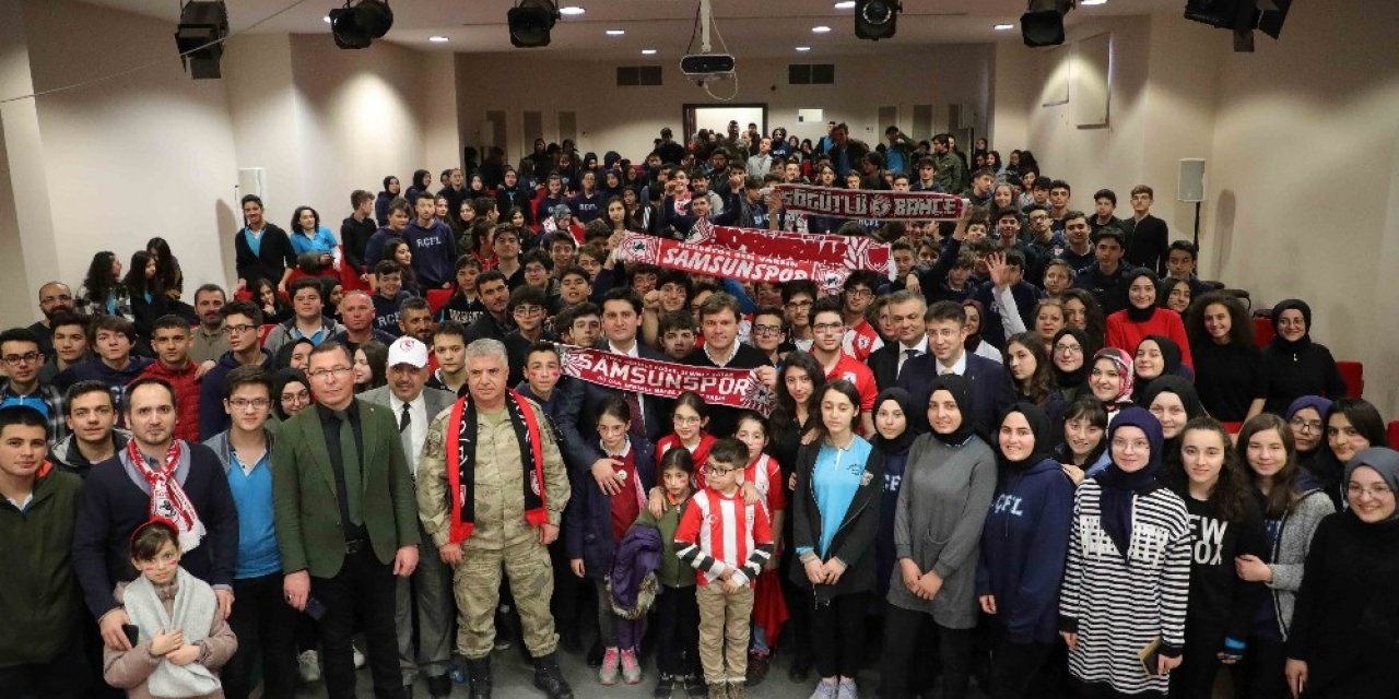 Ertuğrul Sağlam başarı öyküsünü öğrencilere anlattı