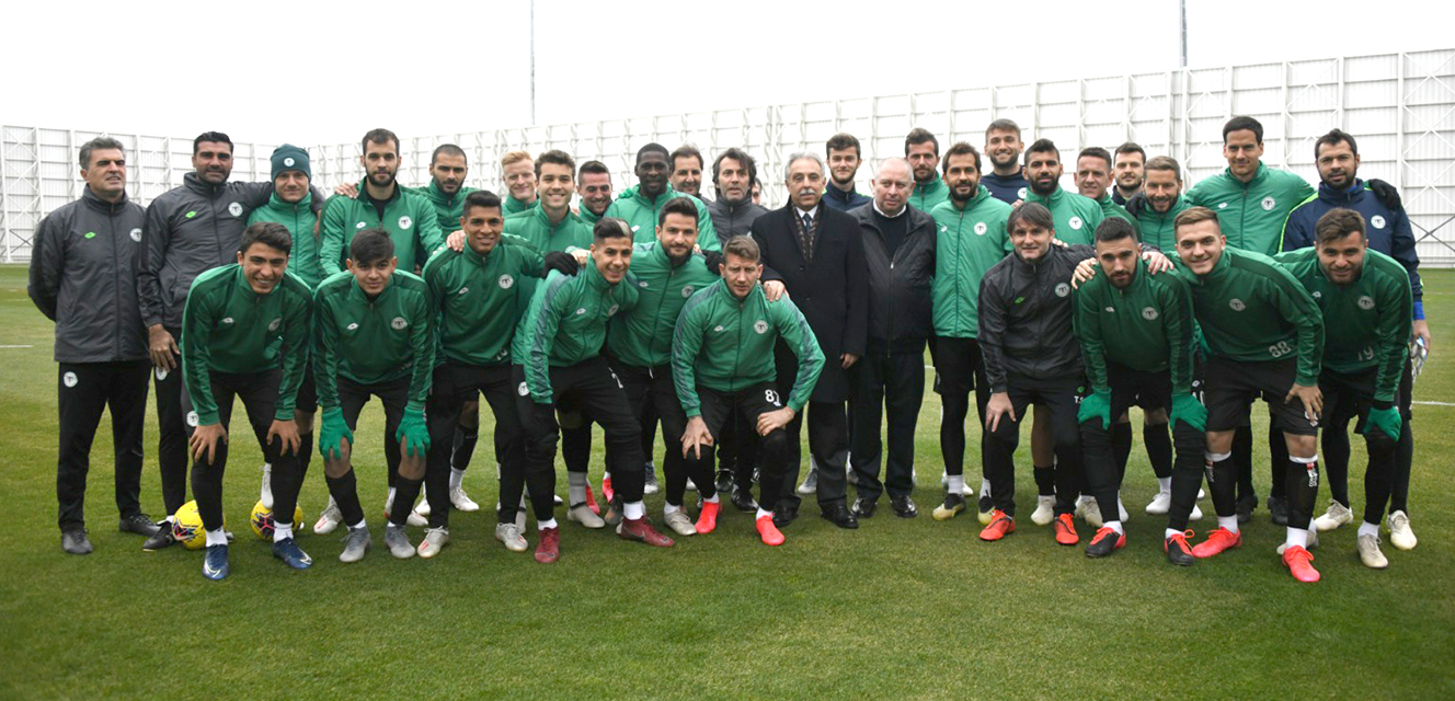 Vali Toprak'tan Konyaspor'a ziyaret