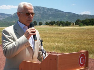 Beyşehir'de yol çalışmaları başladı