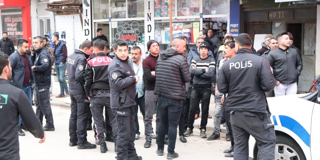 Kendilerini polis olarak tanıtıp gasp yapan 6 kişi yakalandı