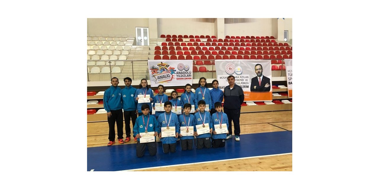 Badmintonda Malatya takımları birinci oldu
