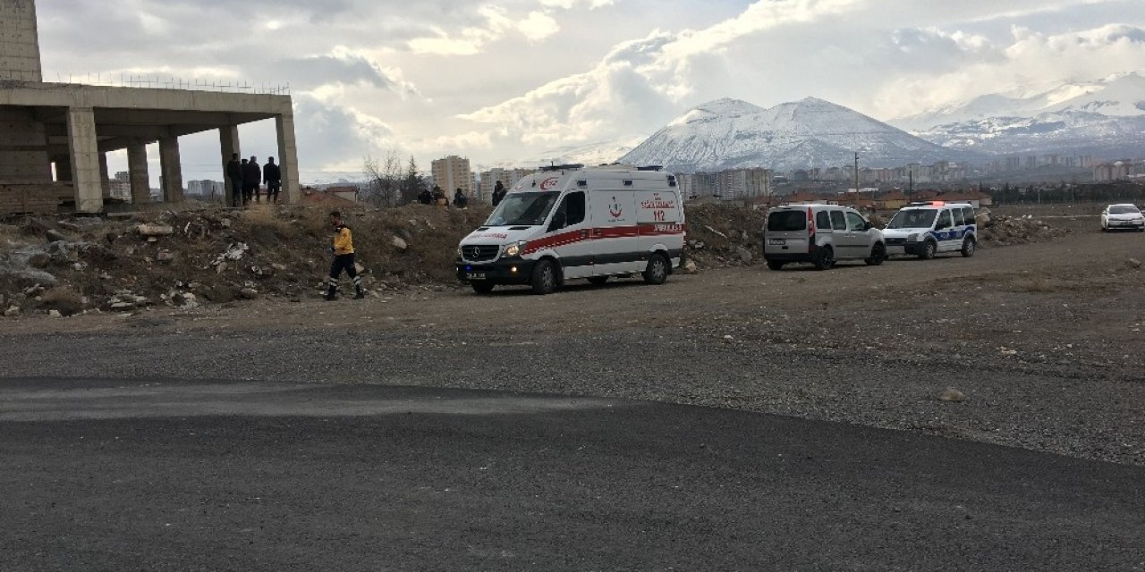 2 çocuk babası adam inşaat alanında ölü bulundu