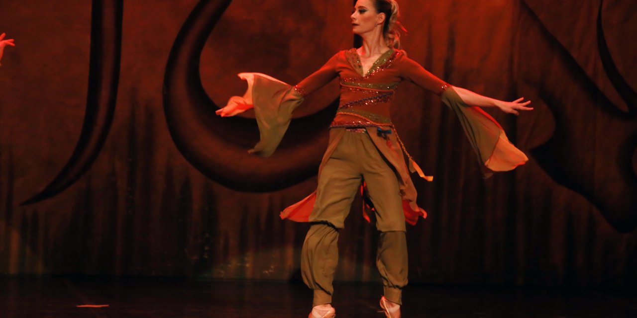 Tedaviyi ortopedik ayakkabıda değil bale pabuçlarında buldu