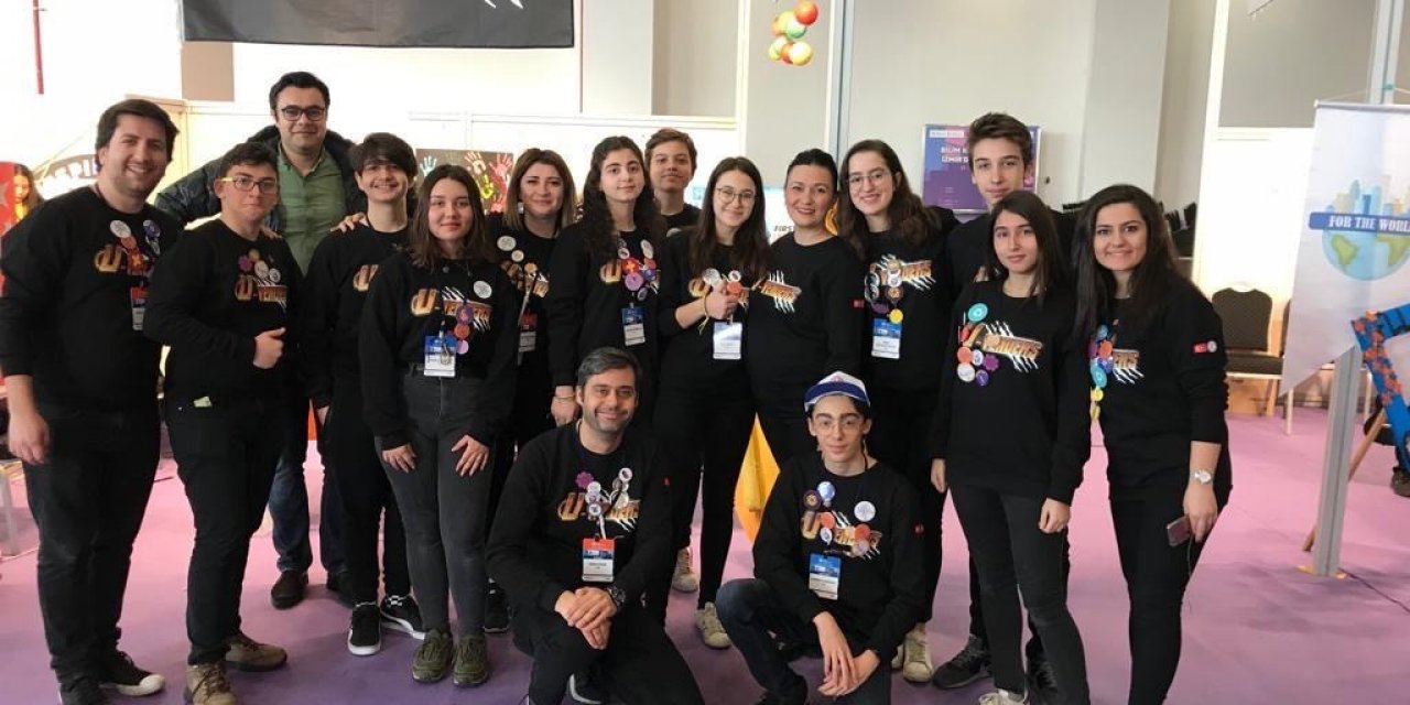 Yağ atıkları projesi Uğur Okulları öğrencilerine başarı getirdi