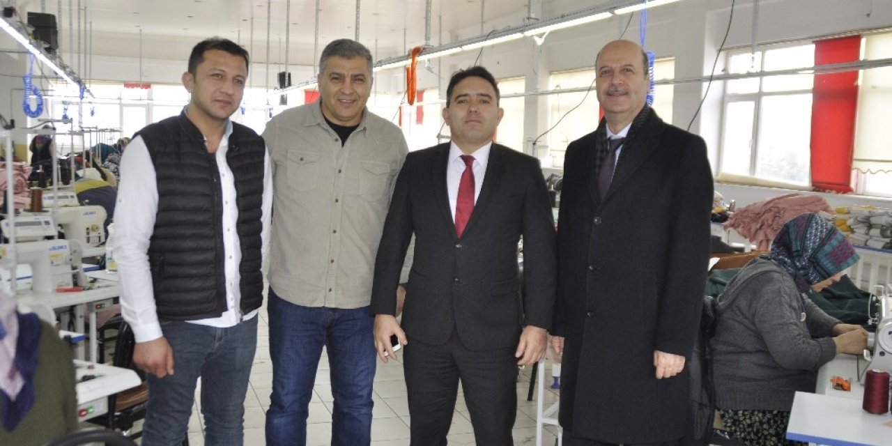 Şuhut’un ilk tekstil atölyesi faaliyete geçti