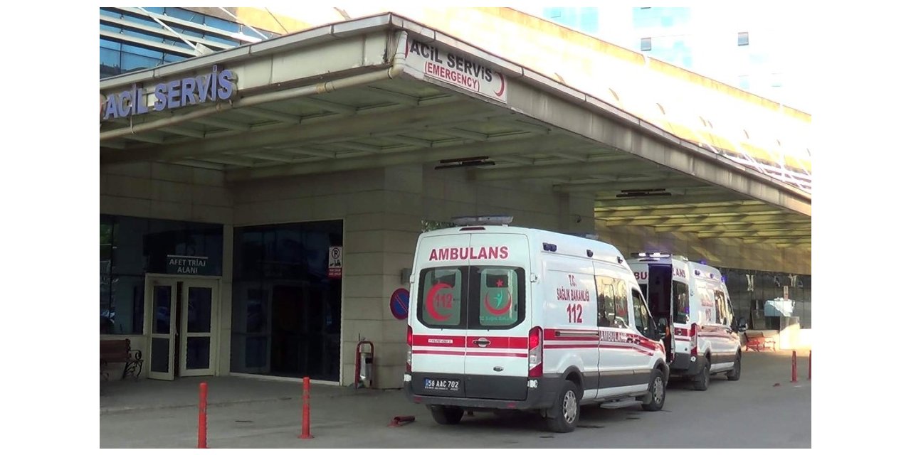 Siirt’te araç şarampole yuvarlandı:3 yaralı