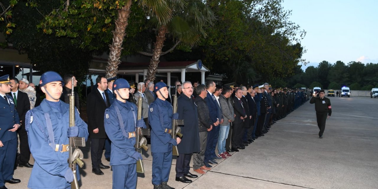 İdlib'de şehit olan Uzman Onbaşı Korkmaz'ın cenazesi, Antalya'ya getirildi