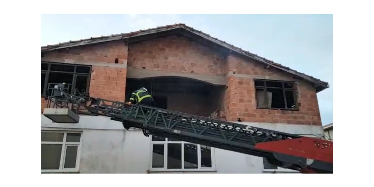 Tekirdağ’da metruk binada yangın