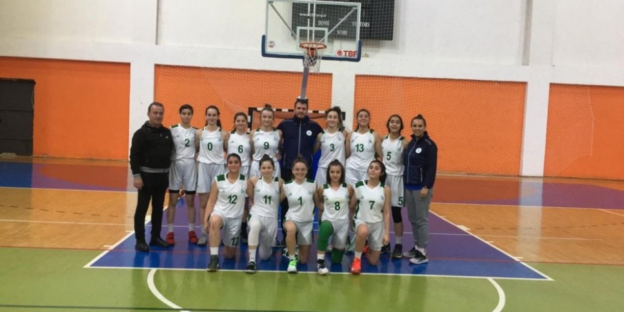 İzmit Belediyespor U-16 Basketbol Takımı Tekirdağ’dan galibiyetle döndü