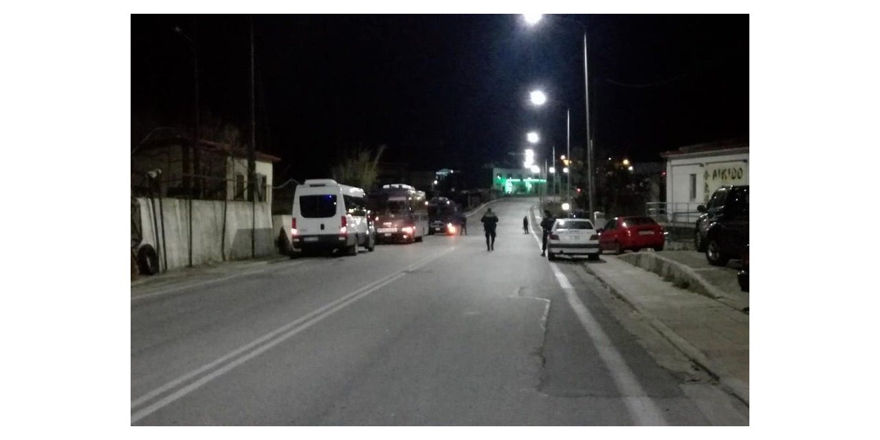 Göçmenleri fırtına da durduramıyor