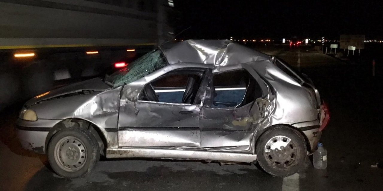 Konya’da kamyon ile otomobil çarpıştı: 5 yaralı