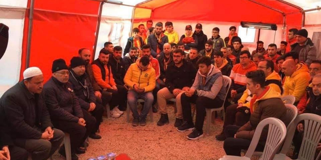 Malatyalı taraftarlardan İdlib şehidinin ailesine taziye ziyareti