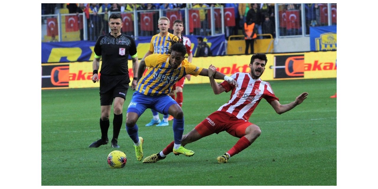 Süper Lig: MKE Ankaragücü: 0 - Sivasspor: 0 (İlk yarı)
