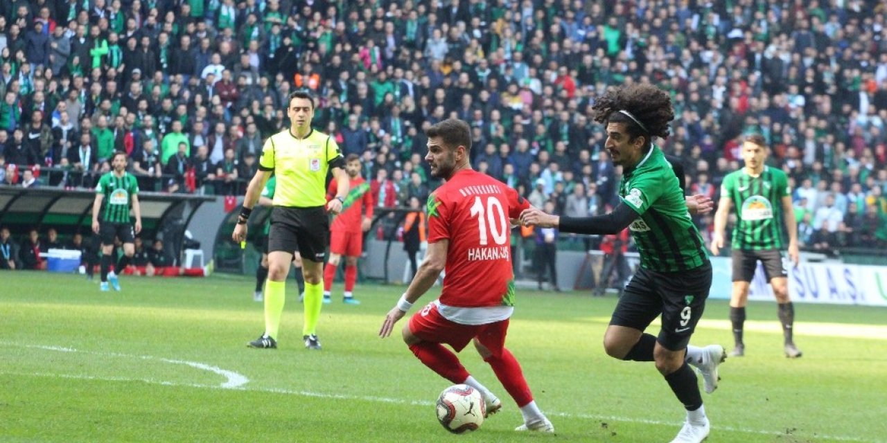 Kocaelispor, 3 puanı seyirci rekoru ile aldı