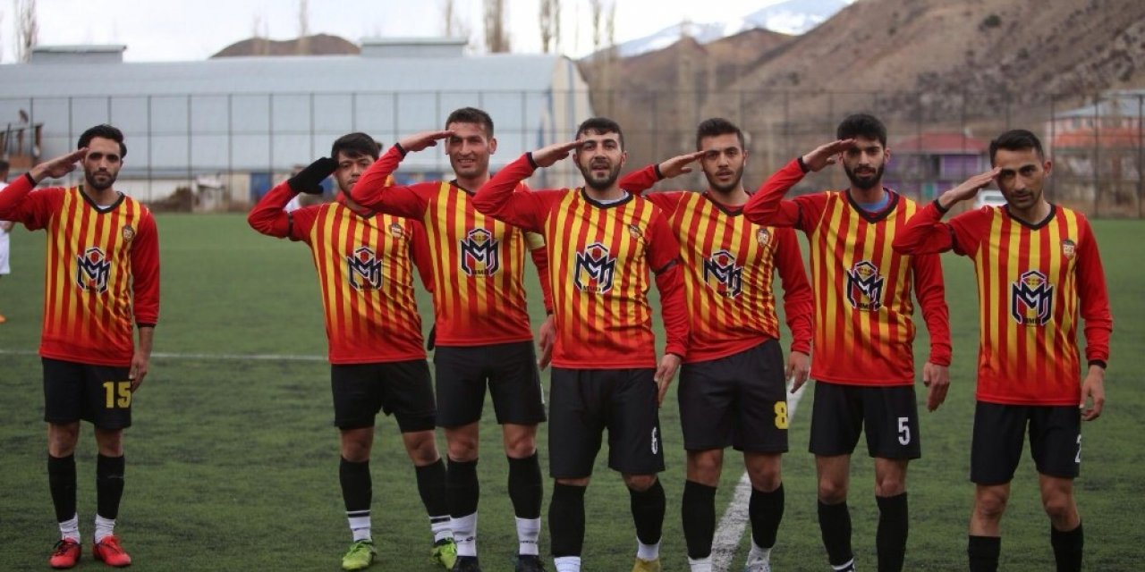 Oltu 25 Martspor rakibi Pasinler Belediyespor’u 9-3 mağlup etti
