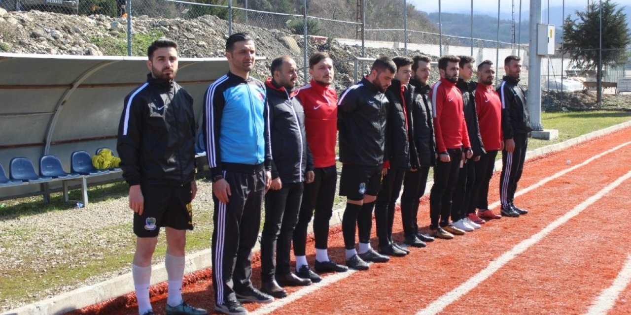 Gol sevincini asker selamı ile yaşadılar