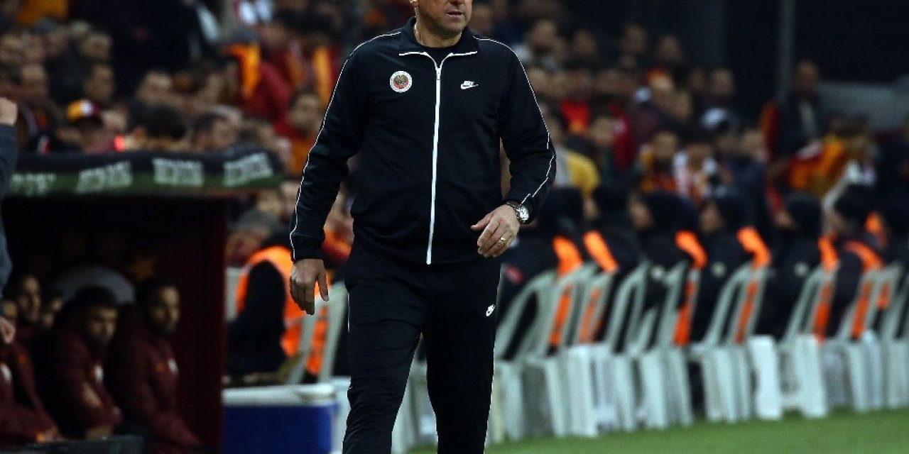 Süper Lig: Galatasaray: 2 - Gençlerbirliği: 0 (İlk yarı)