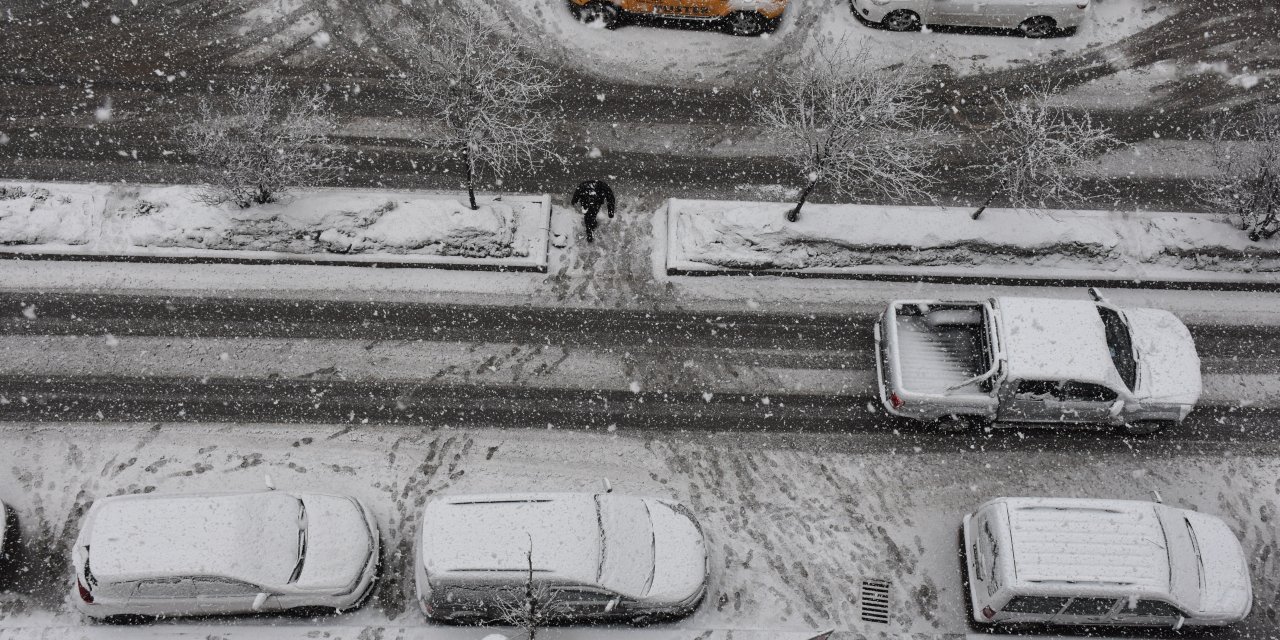 Doğu Anadolu'da 4 ilde 345 yerleşim birimine ulaşım sağlanamıyor