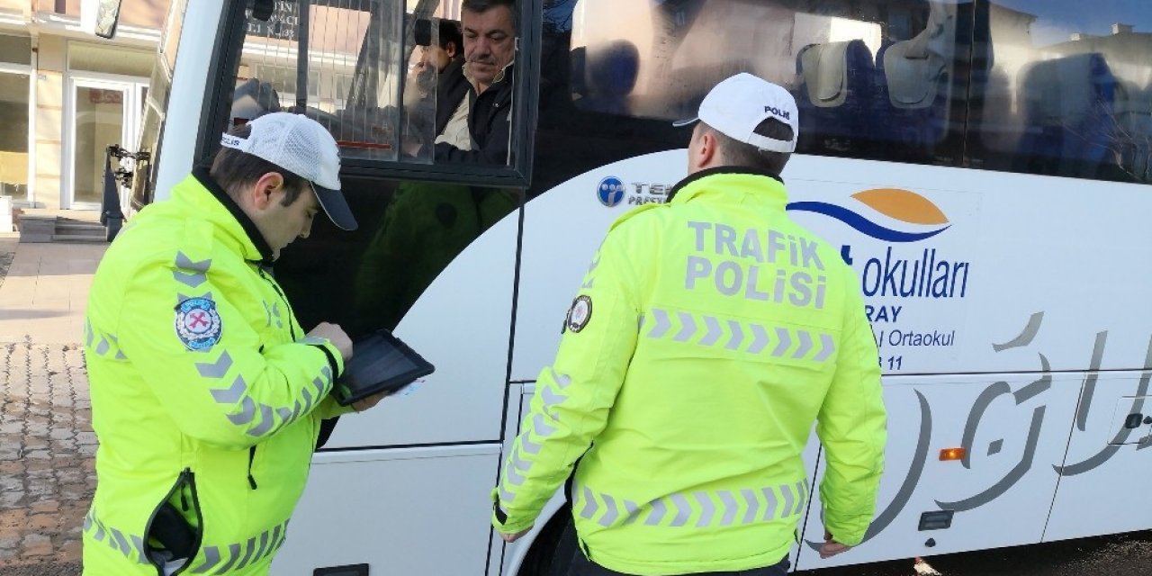 Aksaray’da işçi ve öğrenci servislerine sıkı denetimde