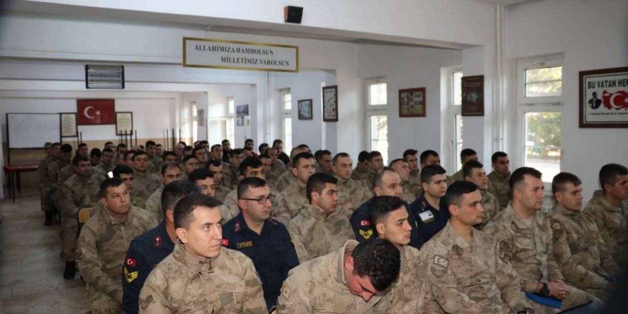 Jandarma ekiplerine "bağımlılık" eğitimi