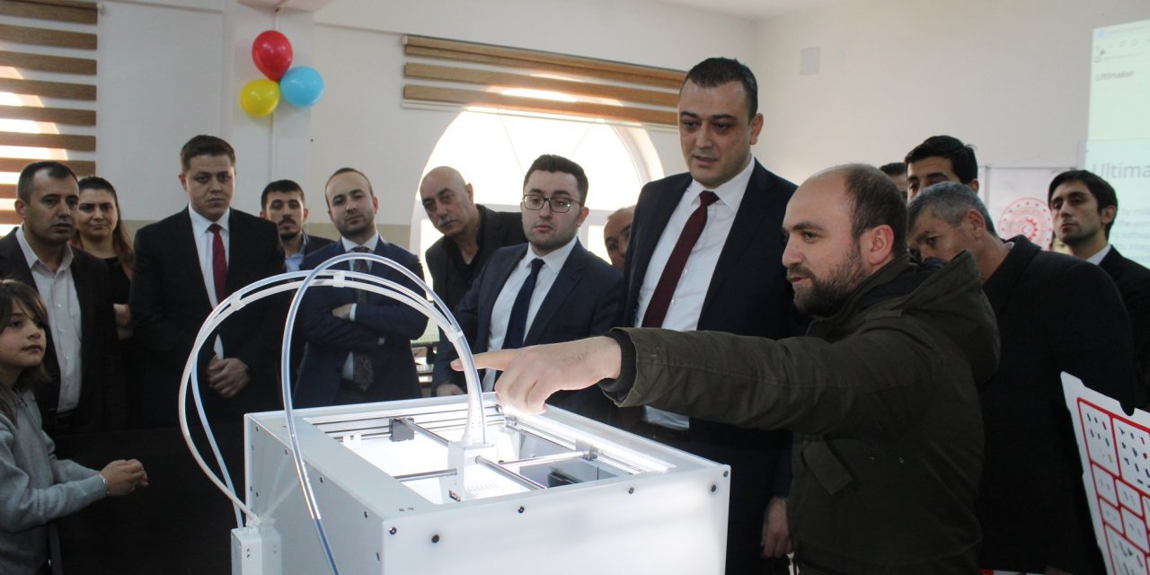 Yunak’ta robotik kodlama atölyesi açıldı