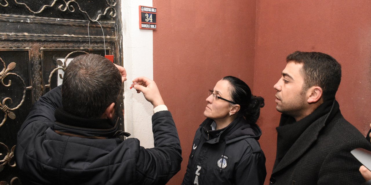 Gümüşhane'de göçük nedeniyle boşaltılan 2 bina kullanıma açıldı