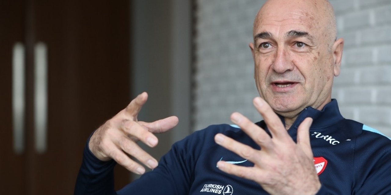 Mehmet Ekşi: “Hayatımı yazsam çift sarı kart olur”