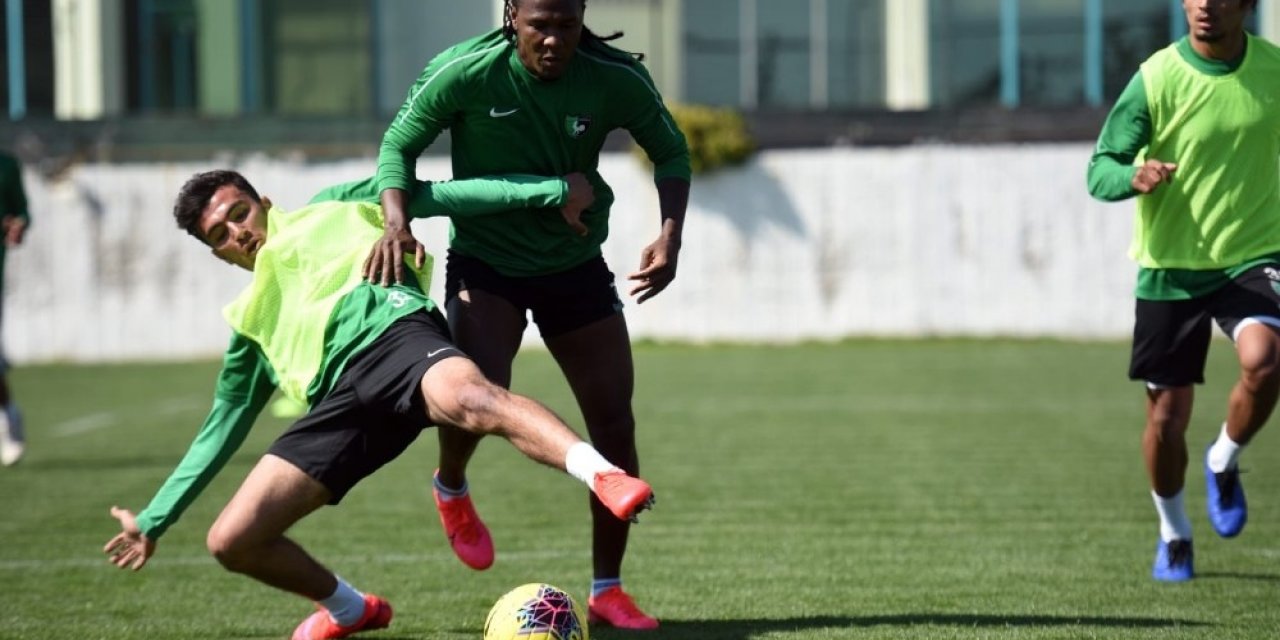 Denizlispor, Fenerbahçe maçı hazırlıklarına başladı