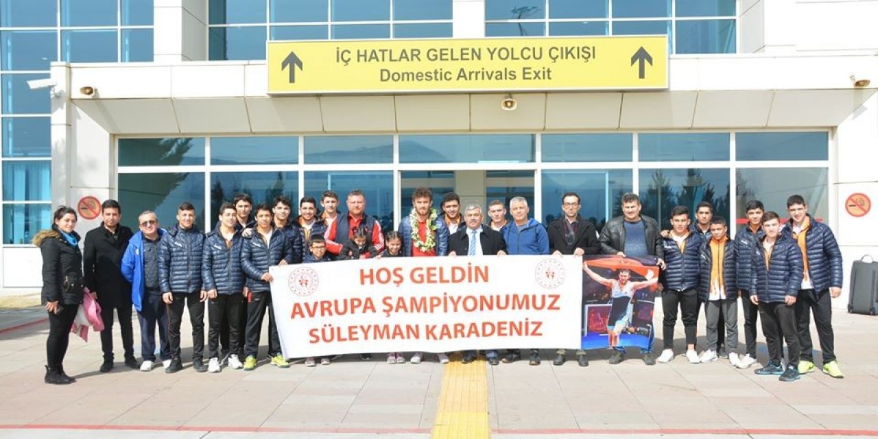Avrupa Güreş Şampiyonu altın madalyasını şehit ailelerine armağan etti