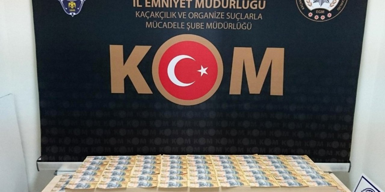 Polis sahte 50’lik banknot halinde 235 adet Avustralya Doları ele geçirdi