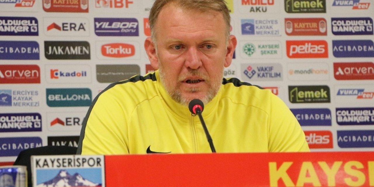 Prosinecki: “Bu 3 puanla ligde kalma adına iyi bir iş yaptık”