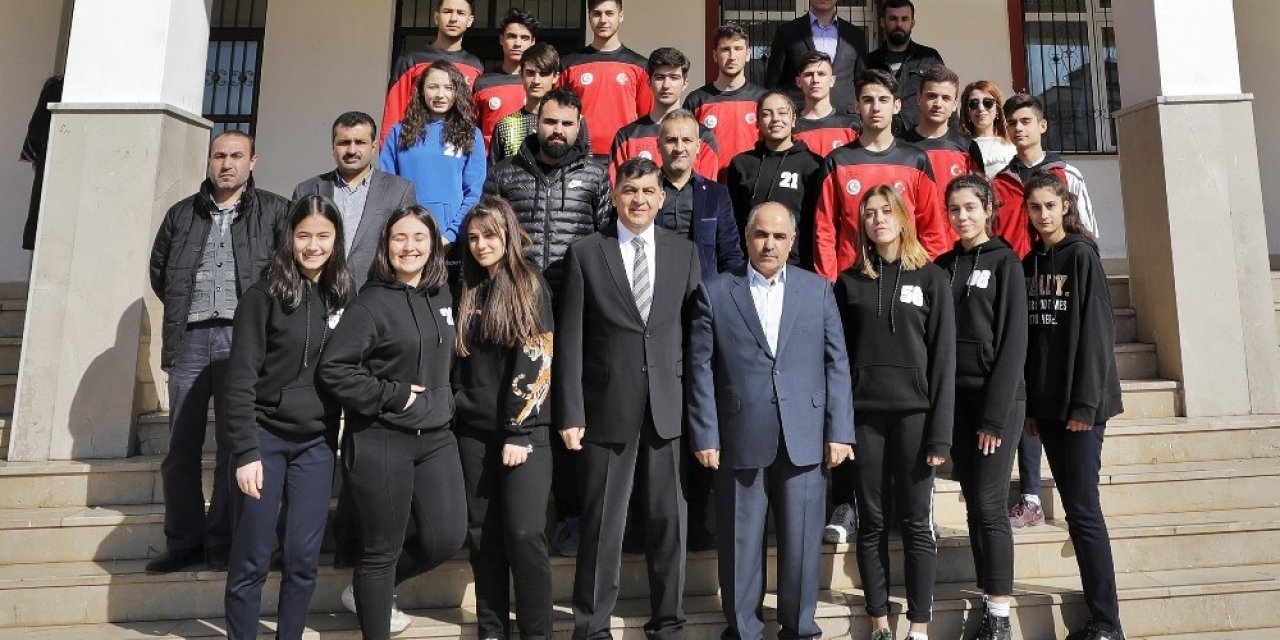 Şampiyonlar davet etti Fadıloğlu icabet etti