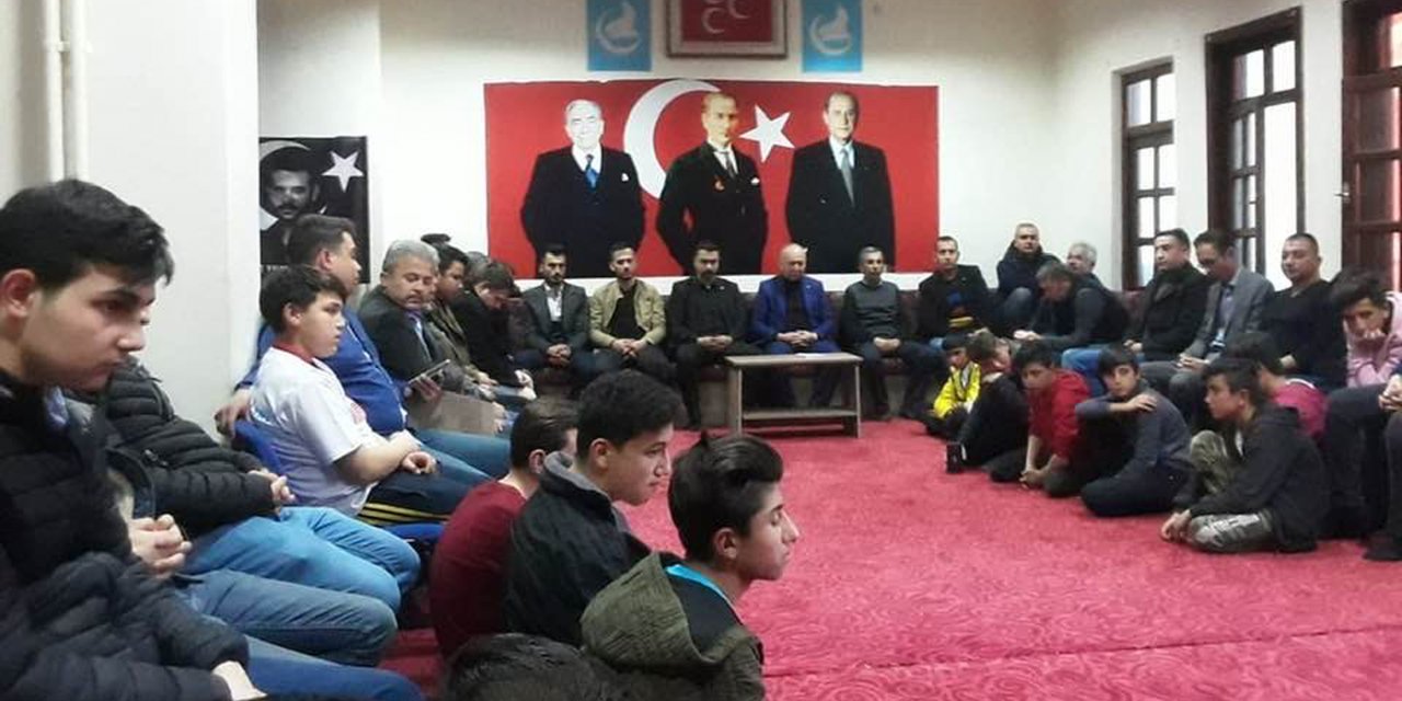 Beypazarı MHP İlçe Başkanlığında şehitler için Kuran okundu