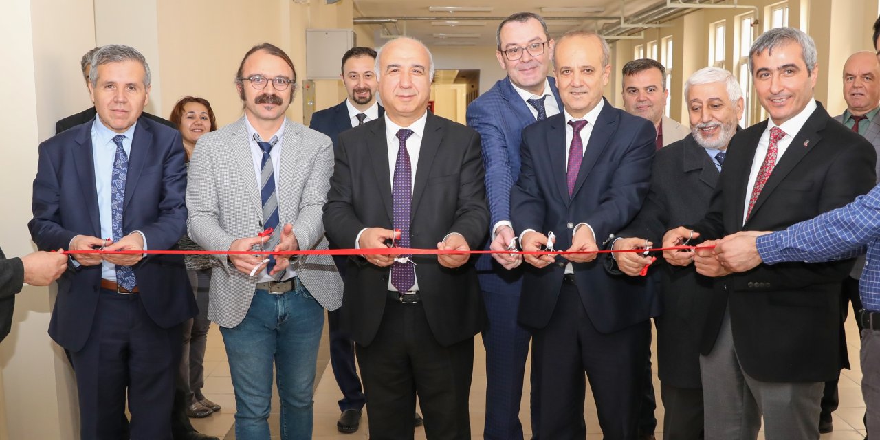 Üniversitede Kariyer Geliştirme Merkezi Eğitim Merkezi açıldı