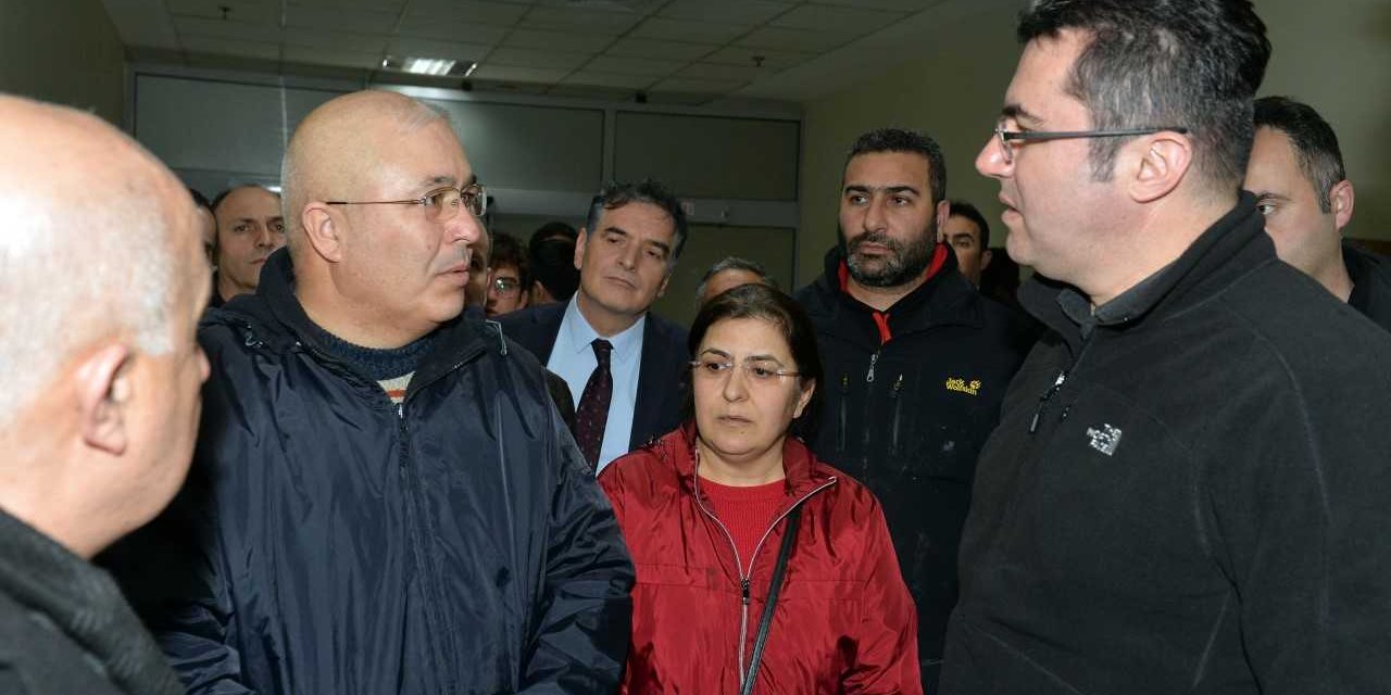 Erzurum Valisi Memiş, Ağrı'daki roketli saldırıda yaralananları ziyaret etti: