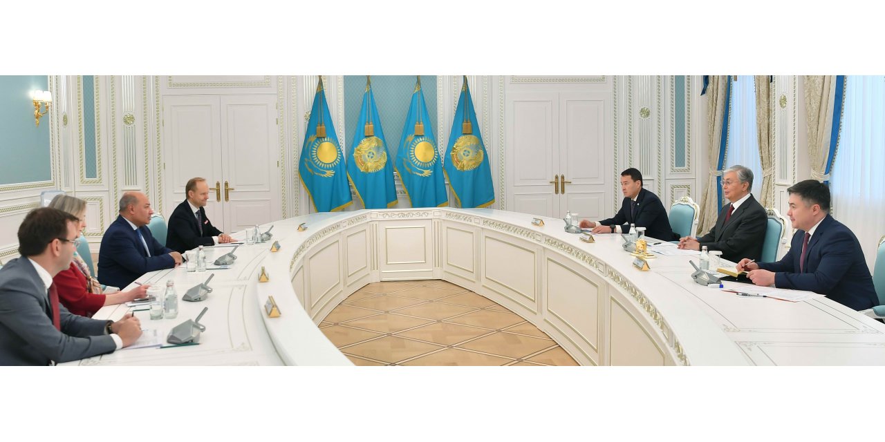 Kazakistan Cumhurbaşkanı Tokayev-EBRD Başkanı Chakrabarti görüşmesi