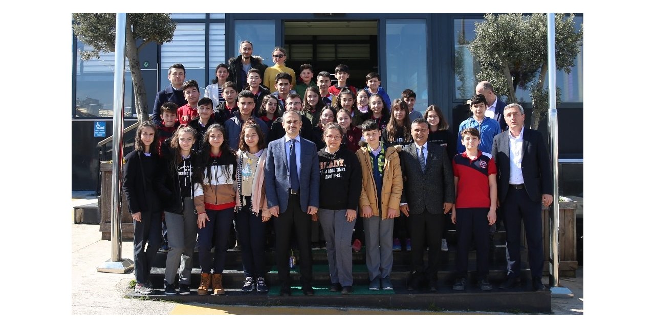 Başkan Çiftçi genç şampiyonları tebrik etti