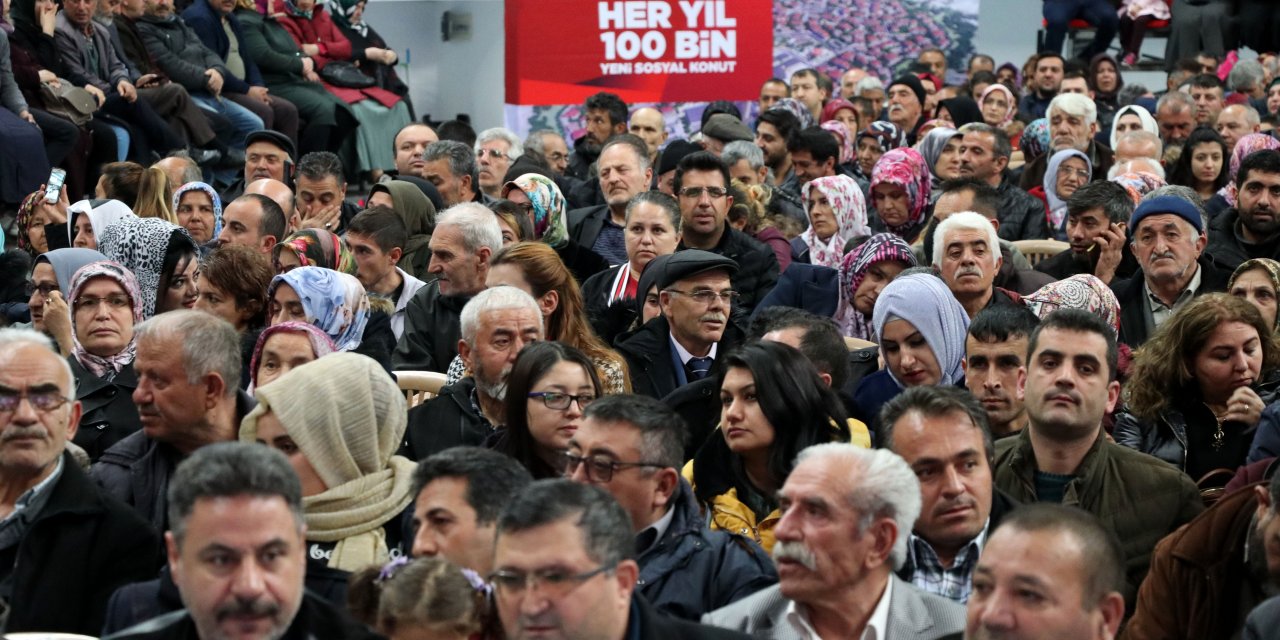 Kayseri'de TOKİ'nin inşa edeceği 550 konut için kuralar çekildi