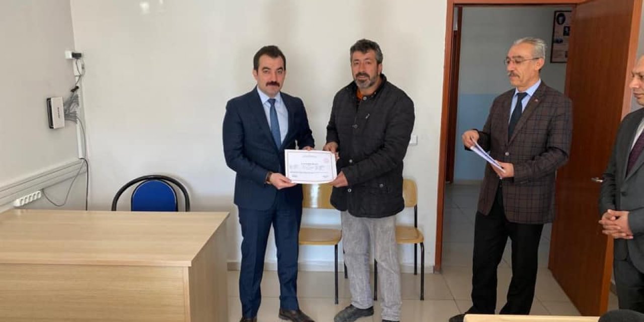 Ulaş'ta okul servisi sürücülerine yönelik eğitim tamamlandı