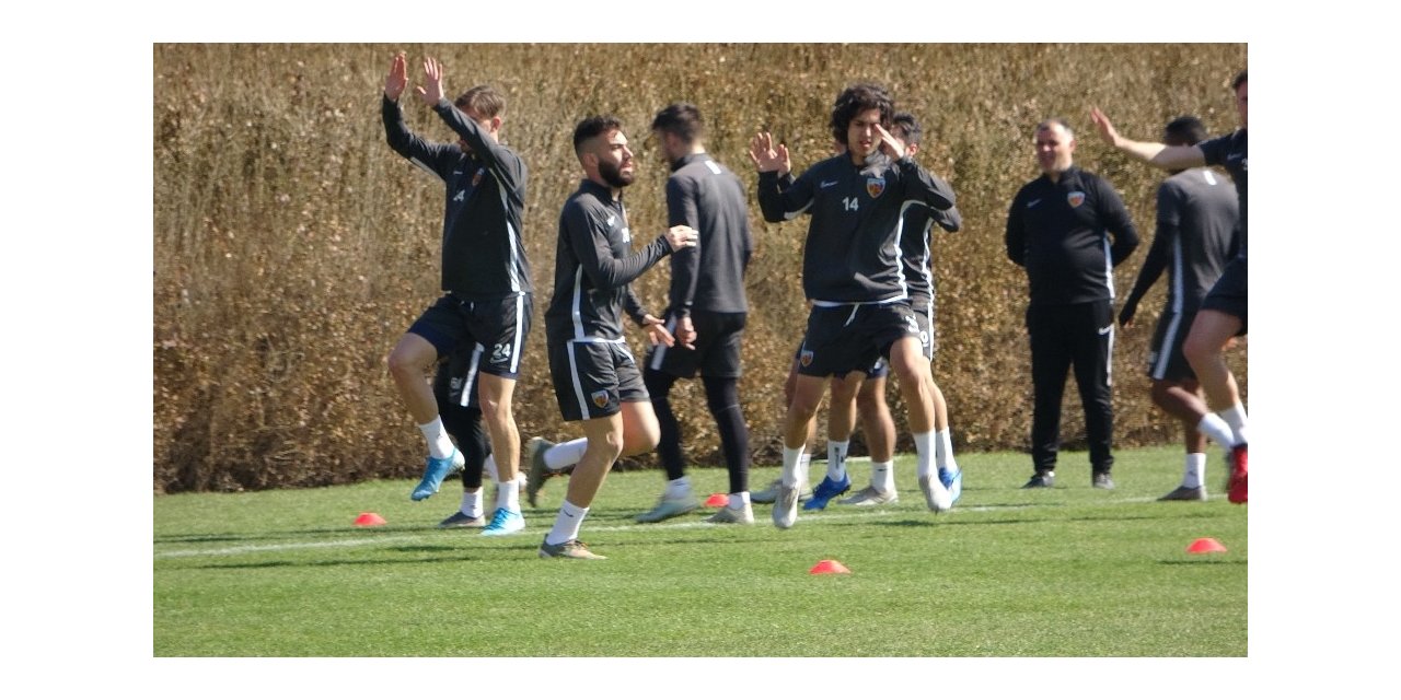 Kayserispor, Kasımpaşa maçının hazırlıklarına ara vermeden başladı