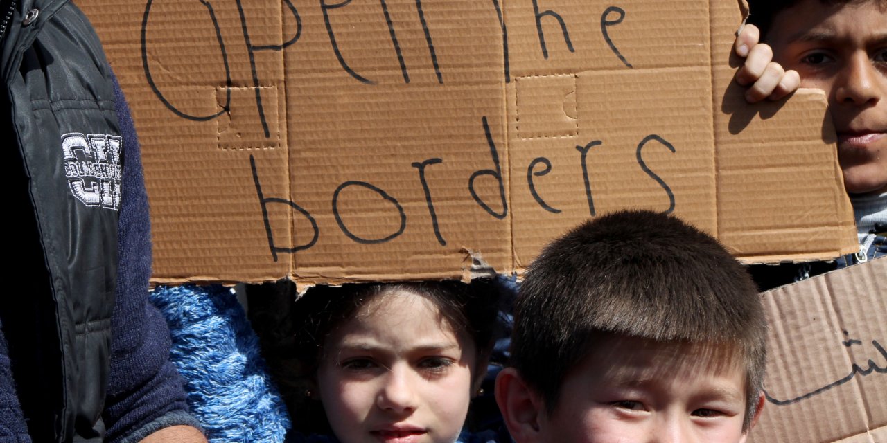Edirne'de göçmen çocuklardan "sınırları açın" çağrısı